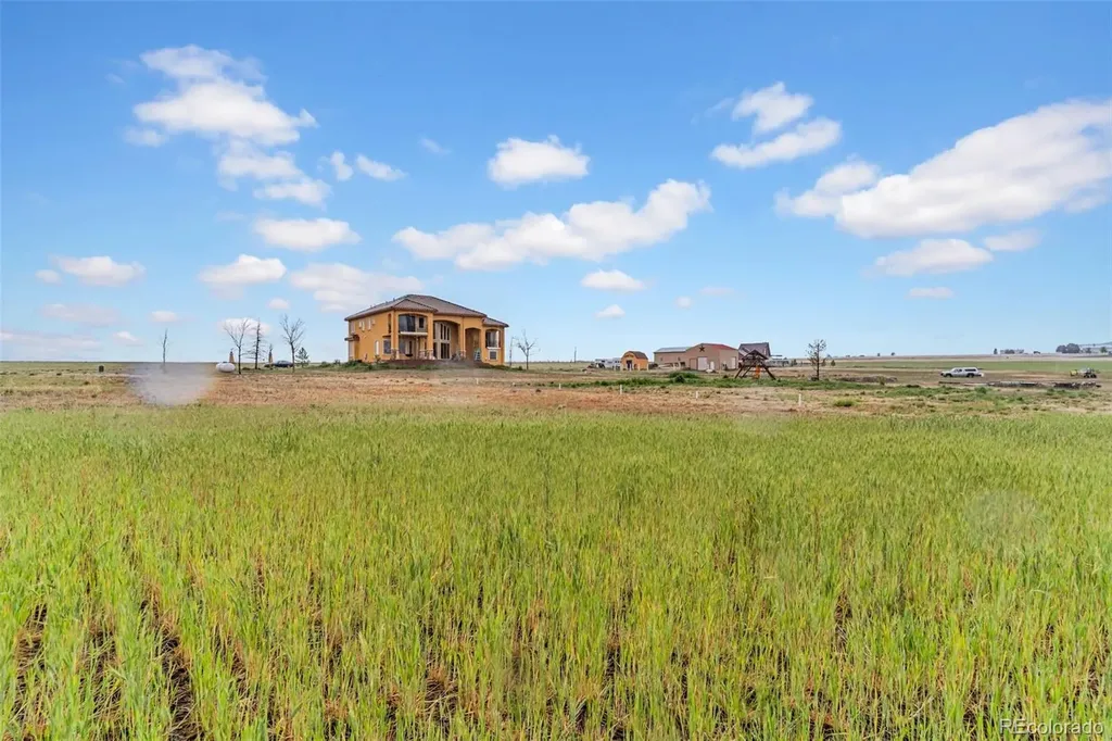 8505 Quail Run Road Watkins CO 80137