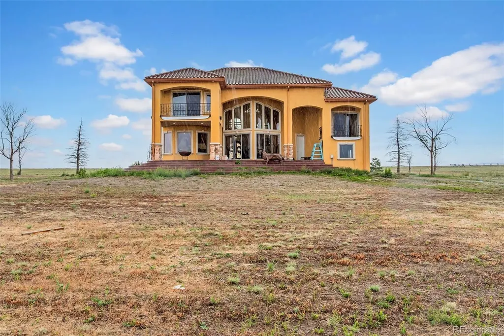8505 Quail Run Road Watkins CO 80137