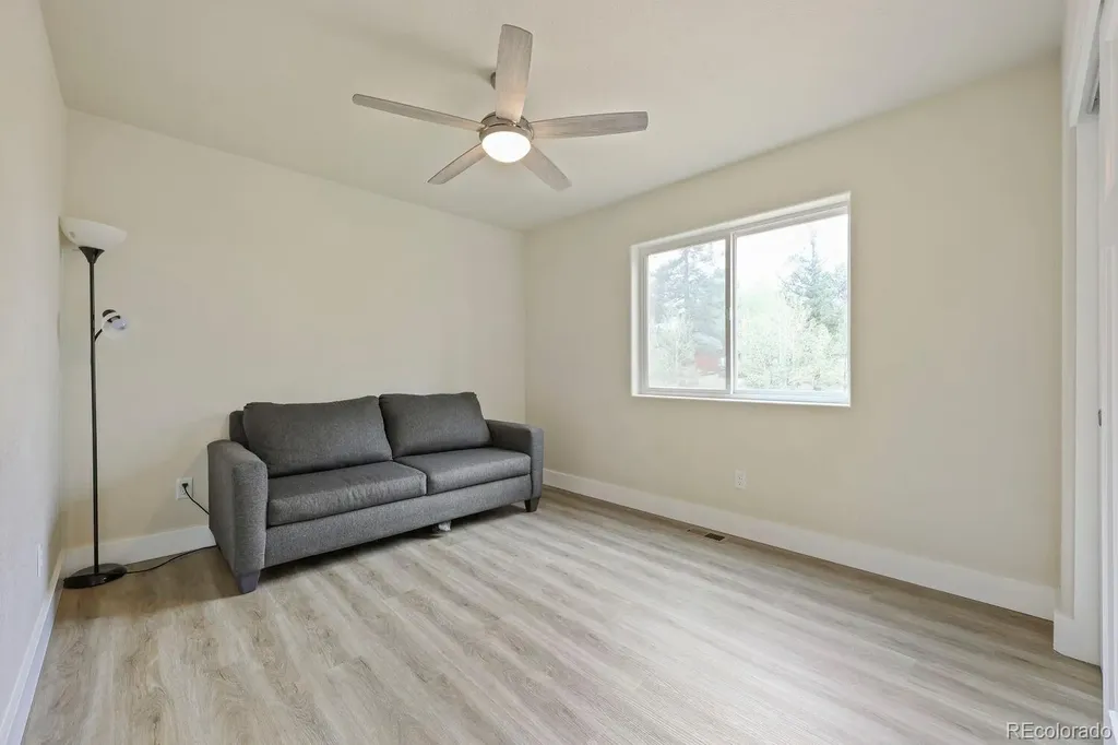 1897 N Mountain Estates Road Florissant CO 80816