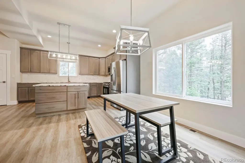 1897 N Mountain Estates Road Florissant CO 80816