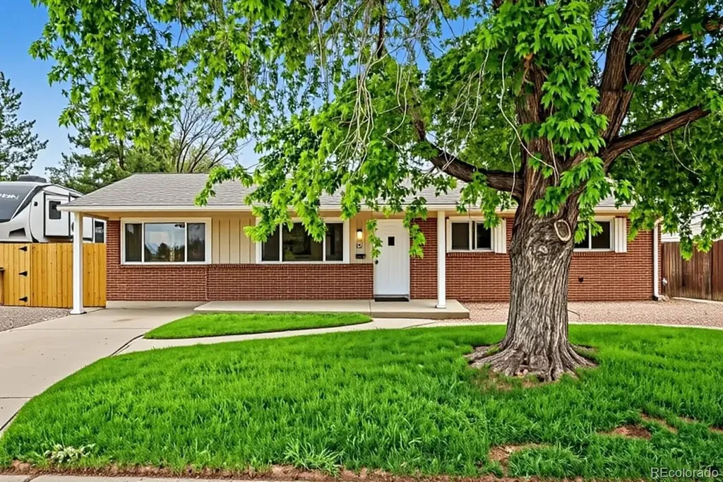 930 Hemlock Way Broomfield CO 80020