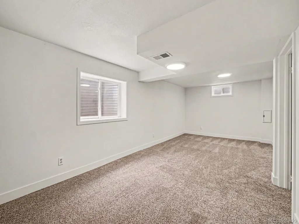 930 Hemlock Way Broomfield CO 80020
