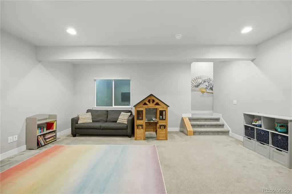 6033 Galena Street Denver CO 80238