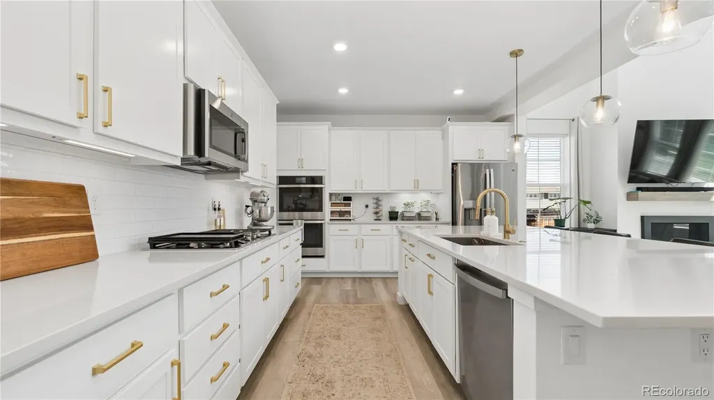 14610 Dahlia Way Thornton CO 80602