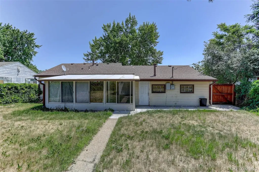 1081 S Knox Court Denver CO 80219