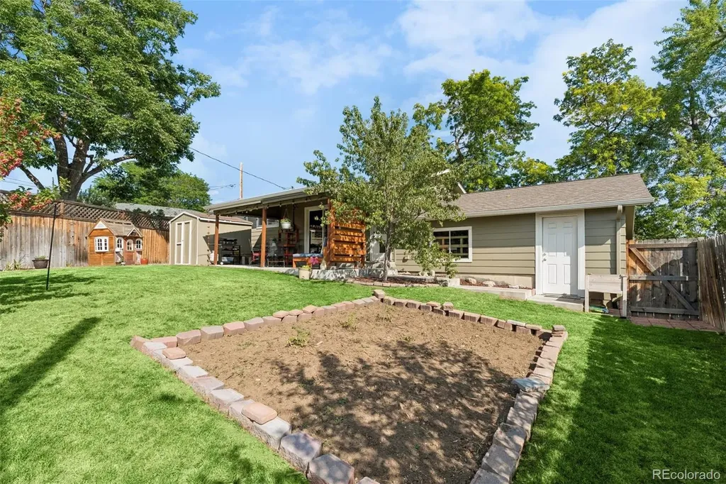 9541 King Way Westminster CO 80031
