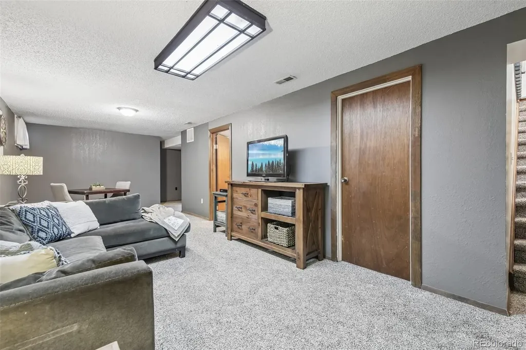 7687 Matai Court Niwot CO 80503