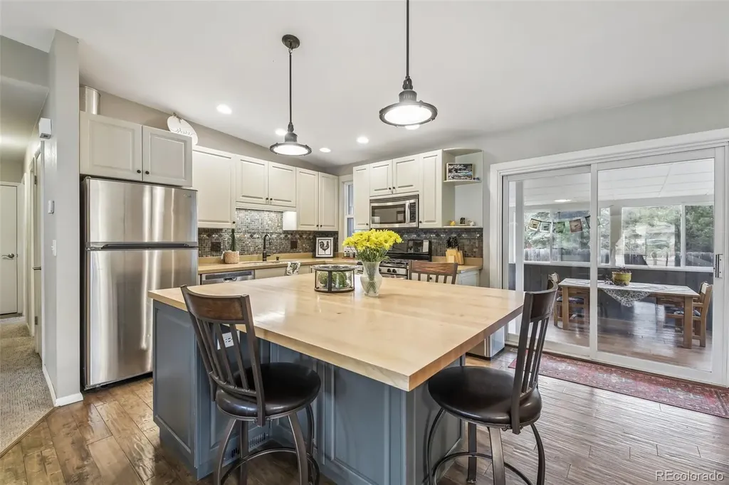 7687 Matai Court Niwot CO 80503