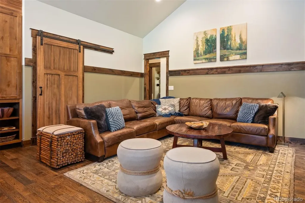 909 Park Avenue Grand Lake CO 80447