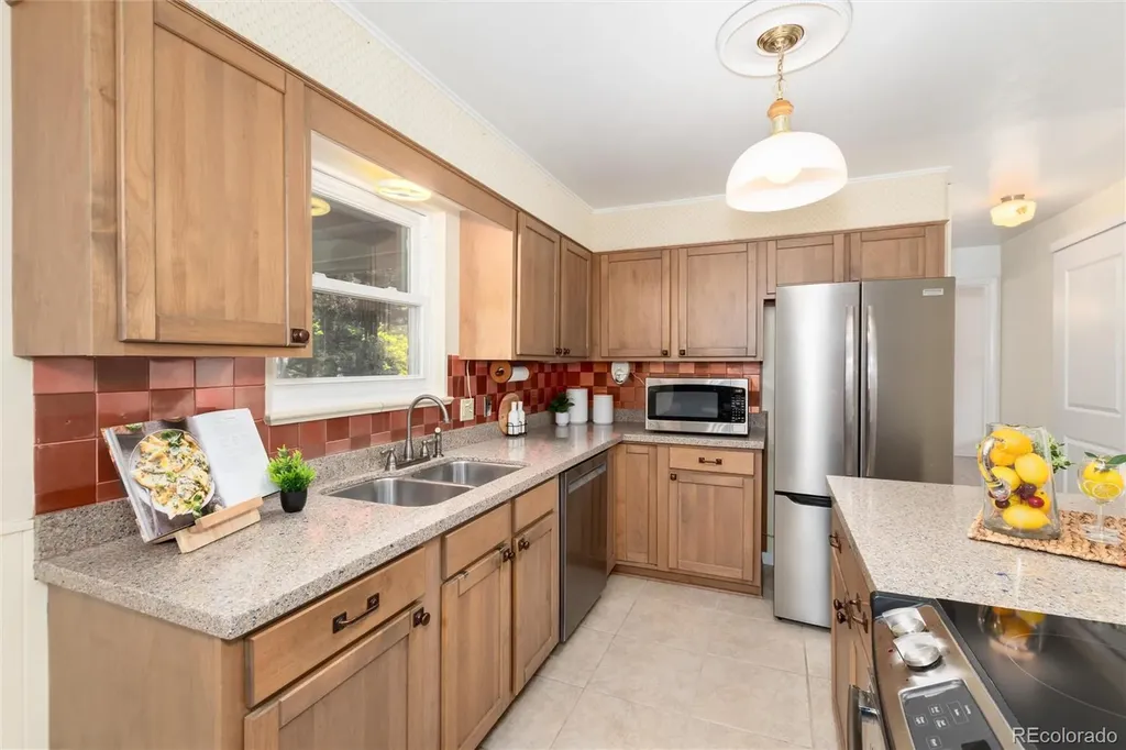 7373 S Tamarac Street Centennial CO 80112