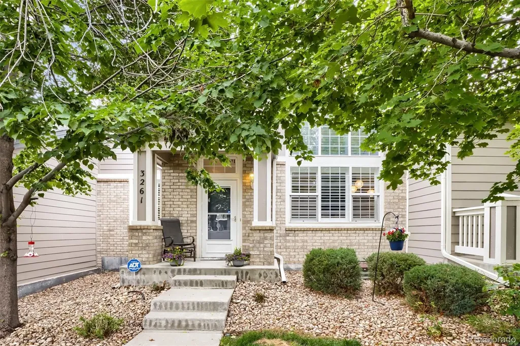 3261 S Uravan Court Aurora CO 80013