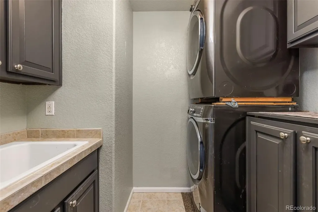 1547 S Haleyville Street Aurora CO 80018