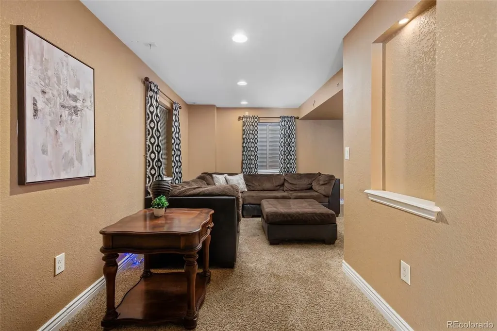 1547 S Haleyville Street Aurora CO 80018
