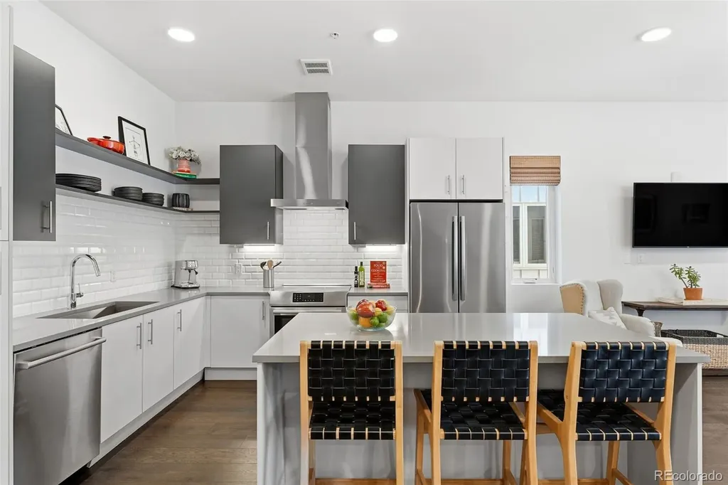 2530 Lawrence Street Denver CO 80205