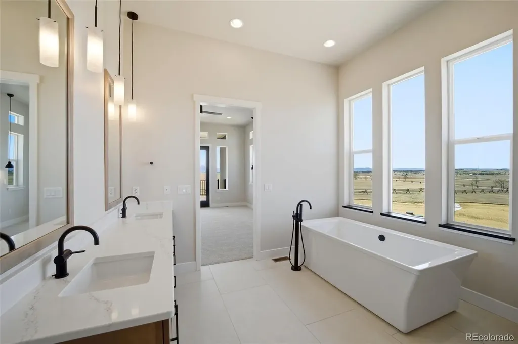 15447 Gimme Way Colorado Springs CO 80908