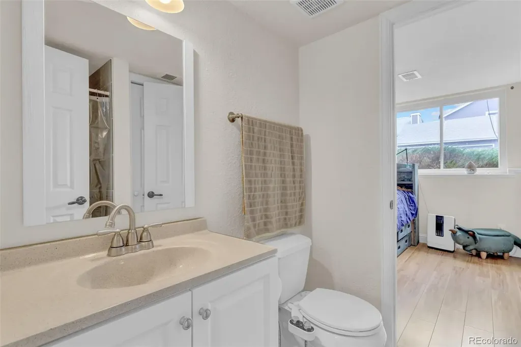 3750 S Genoa Circle Aurora CO 80013