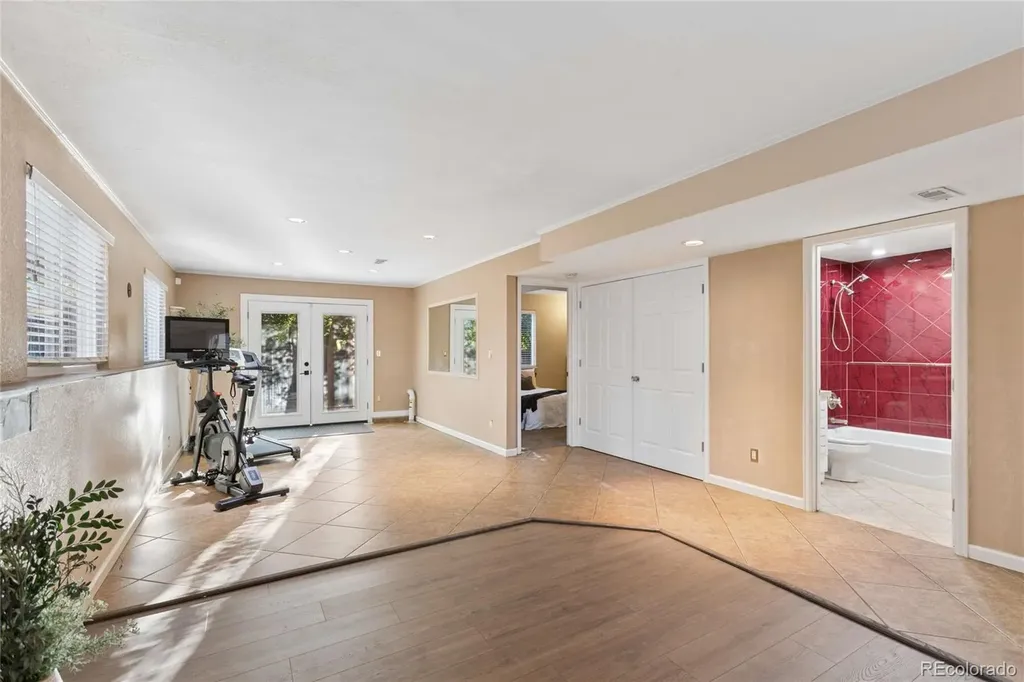 993 S Oakland Court Aurora CO 80012