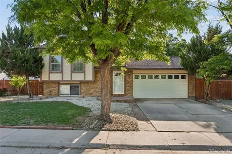 993 S Oakland Court Aurora CO 80012