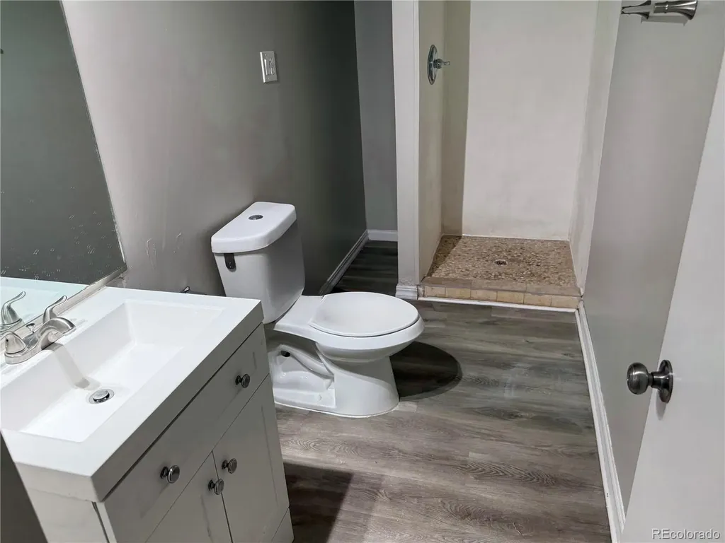 5674 W Chestnut Avenue Littleton CO 80128