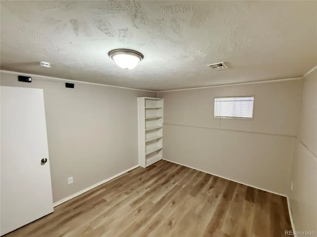 5674 W Chestnut Avenue Littleton CO 80128