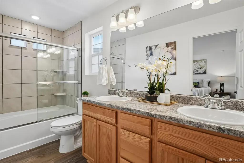 4032 N Quatar Court Aurora CO 80019
