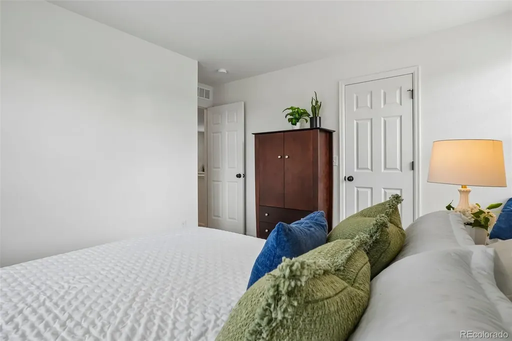 4032 N Quatar Court Aurora CO 80019