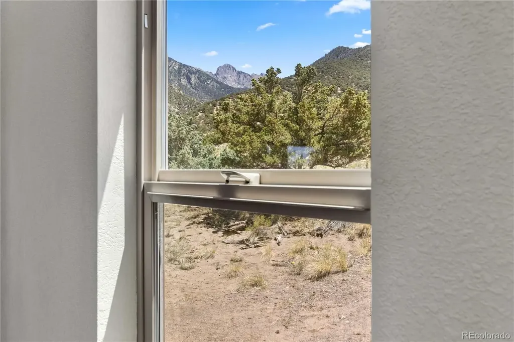 4375 E Twinview Overlook Crestone CO 81131