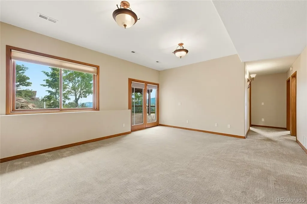 198 Park Avenue Pine CO 80421