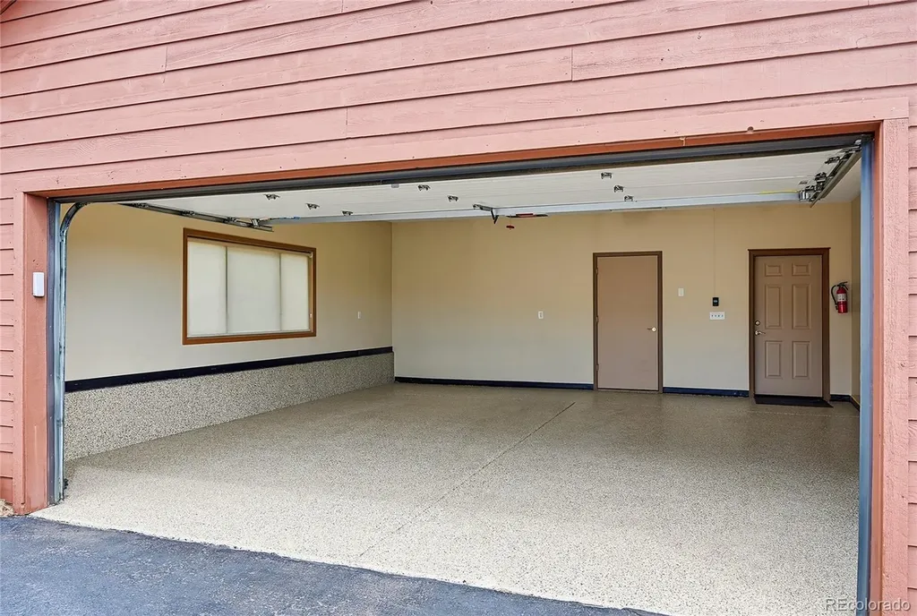 198 Park Avenue Pine CO 80421