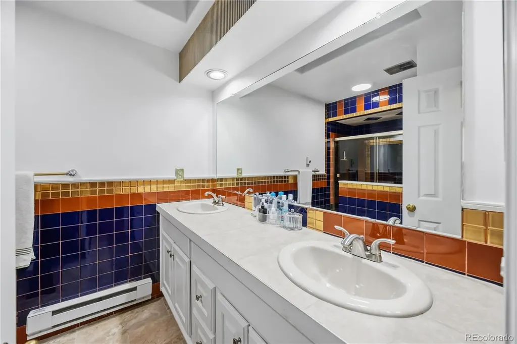 6469 S Yukon Street Littleton CO 80123