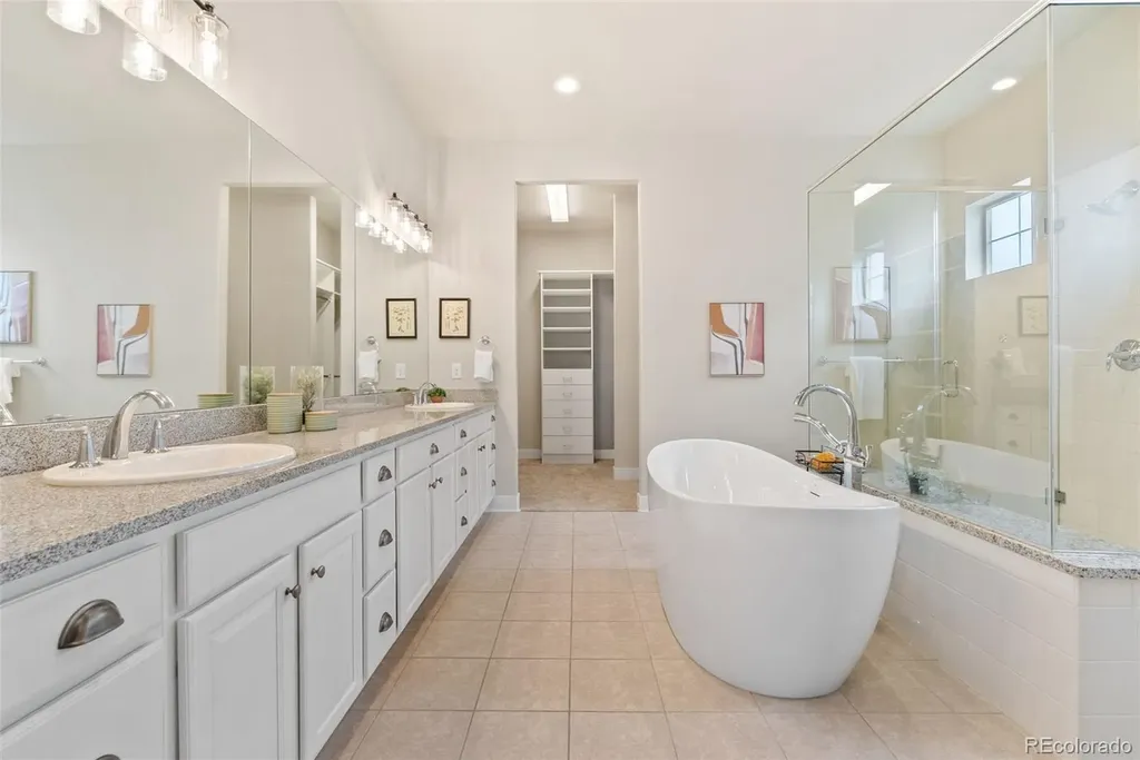 27620 E Lakeview Drive Aurora CO 80016