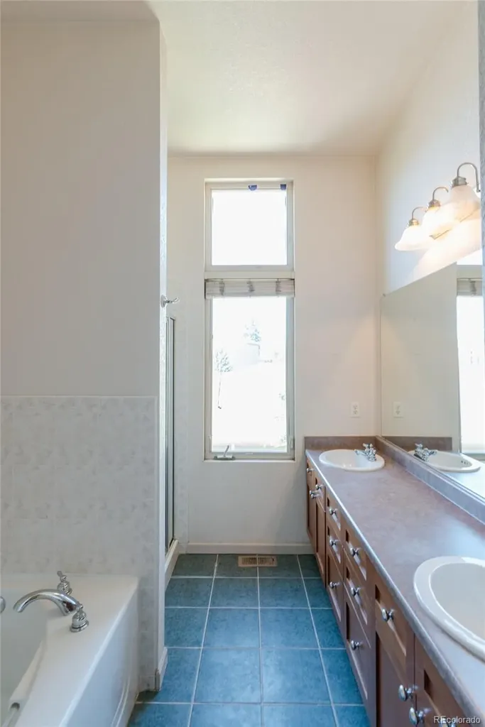 275 Rampart Way Denver CO 80230