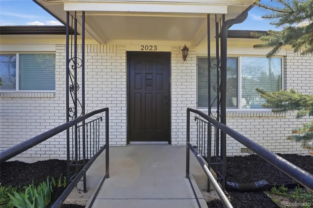 2023 Woodburn Street Colorado Springs CO 80906