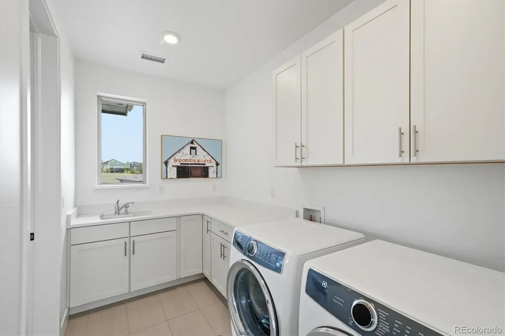 6656 Canyonpoint Road Castle Pines CO 80108