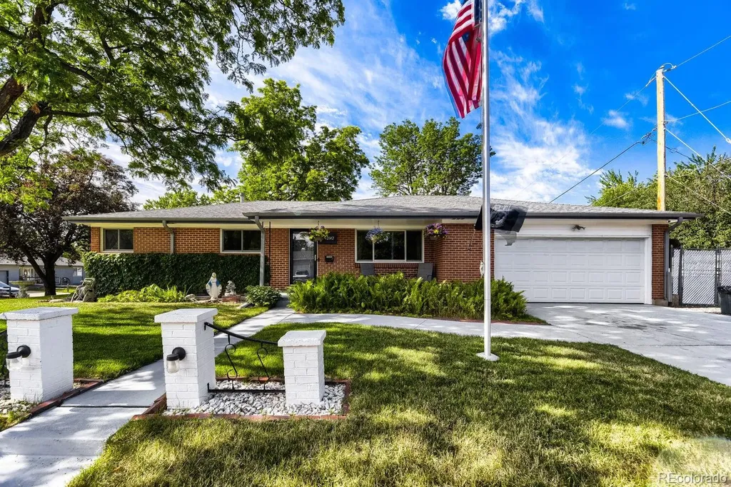 12142 W 60th Place Arvada CO 80004