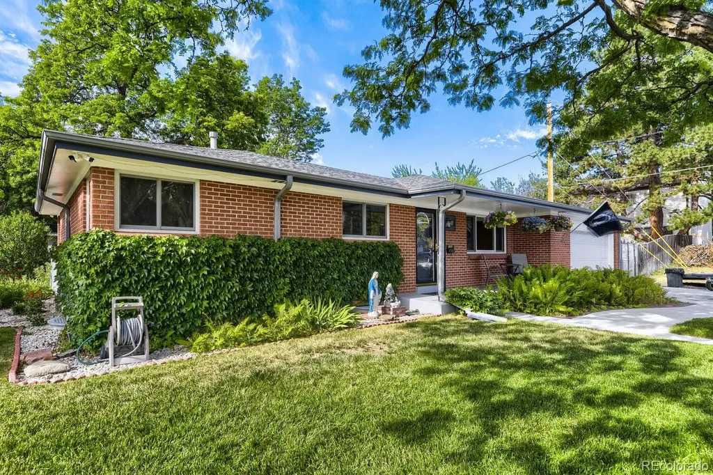 12142 W 60th Place Arvada CO 80004