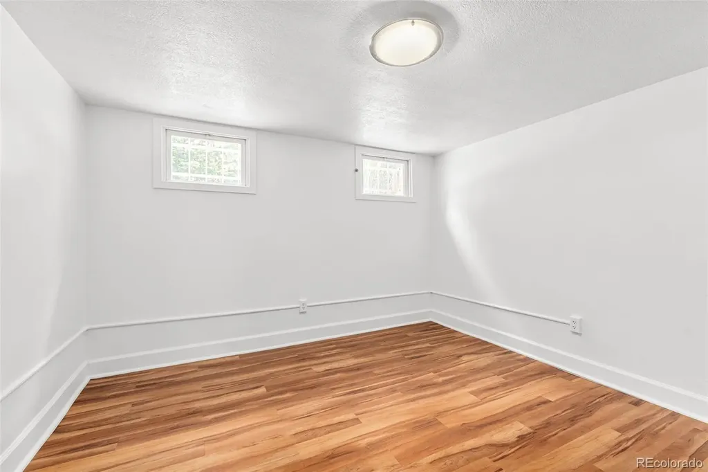 3436 W 37th Avenue Denver CO 80211
