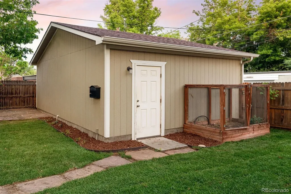 3436 W 37th Avenue Denver CO 80211