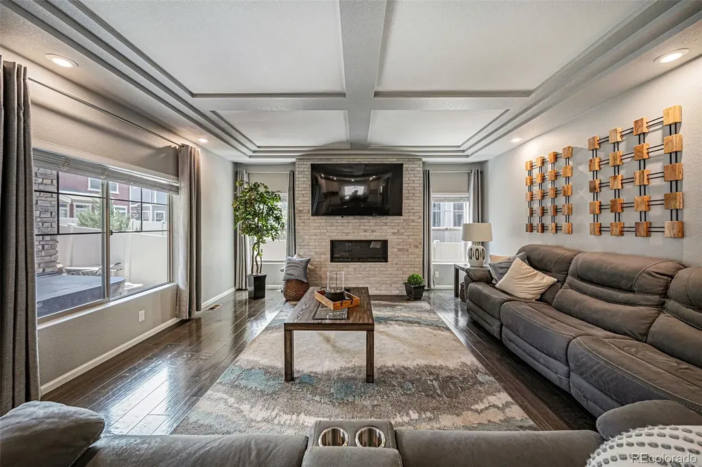 4992 Liverpool Street Denver CO 80249