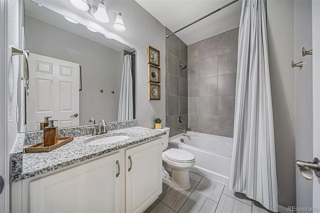 4992 Liverpool Street Denver CO 80249