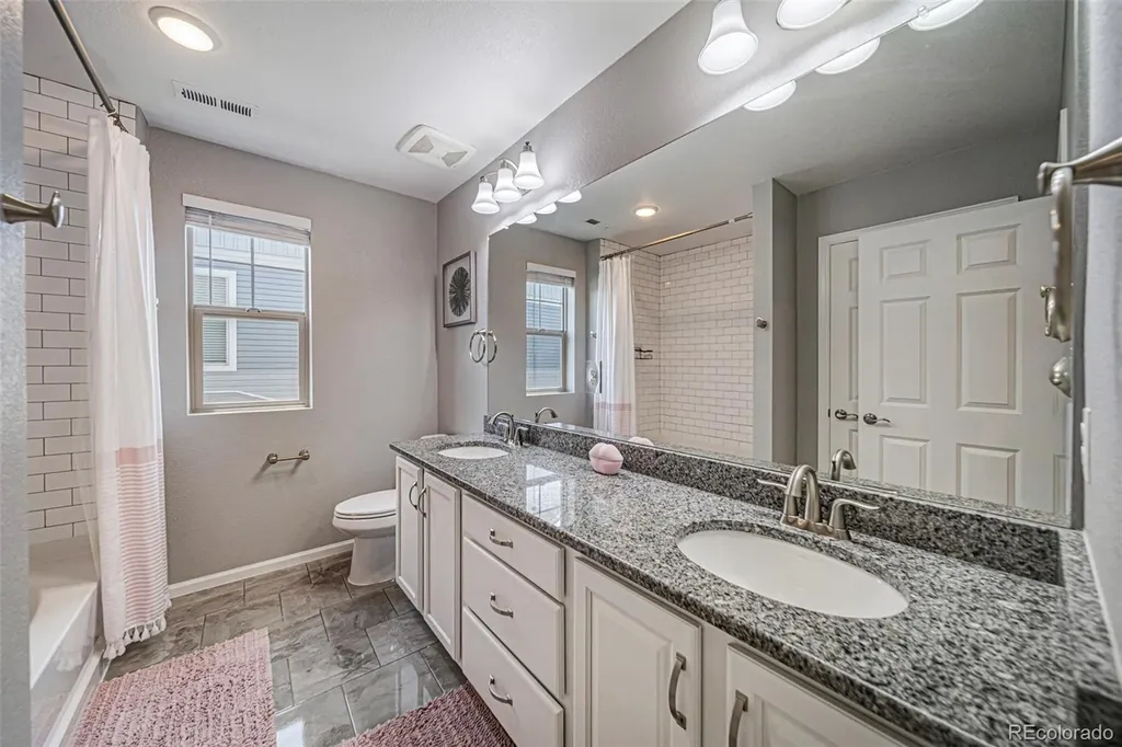 4992 Liverpool Street Denver CO 80249