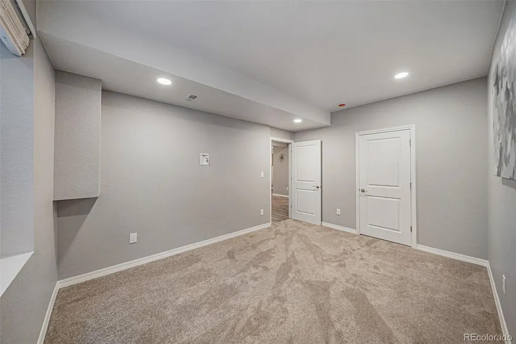 4992 Liverpool Street Denver CO 80249