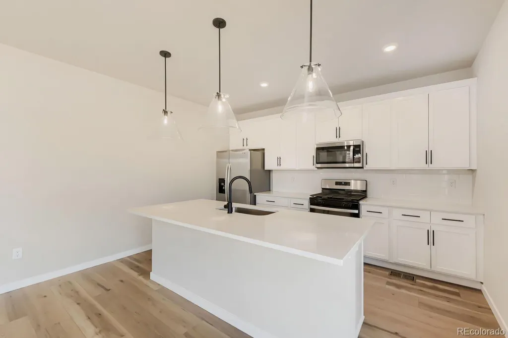 46409 Saddleback Drive Bennett CO 80102