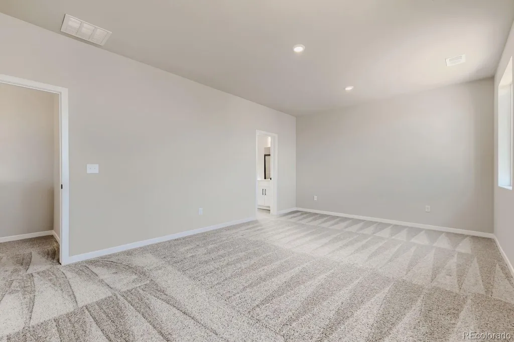 46409 Saddleback Drive Bennett CO 80102