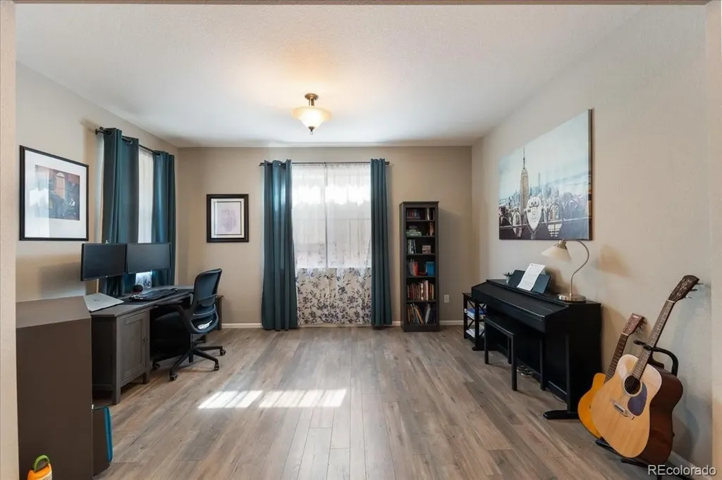 8480 Arapahoe Peak Street Littleton CO 80125