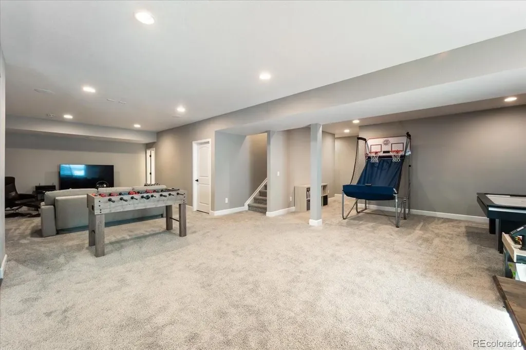 8480 Arapahoe Peak Street Littleton CO 80125
