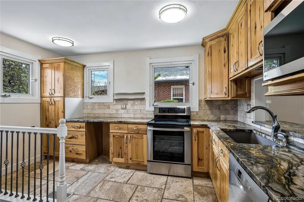 1248 Hudson Street Denver CO 80220