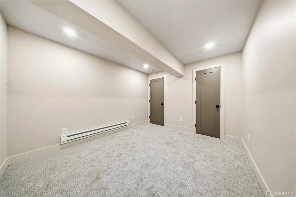 2440 S Meade Street Denver CO 80219