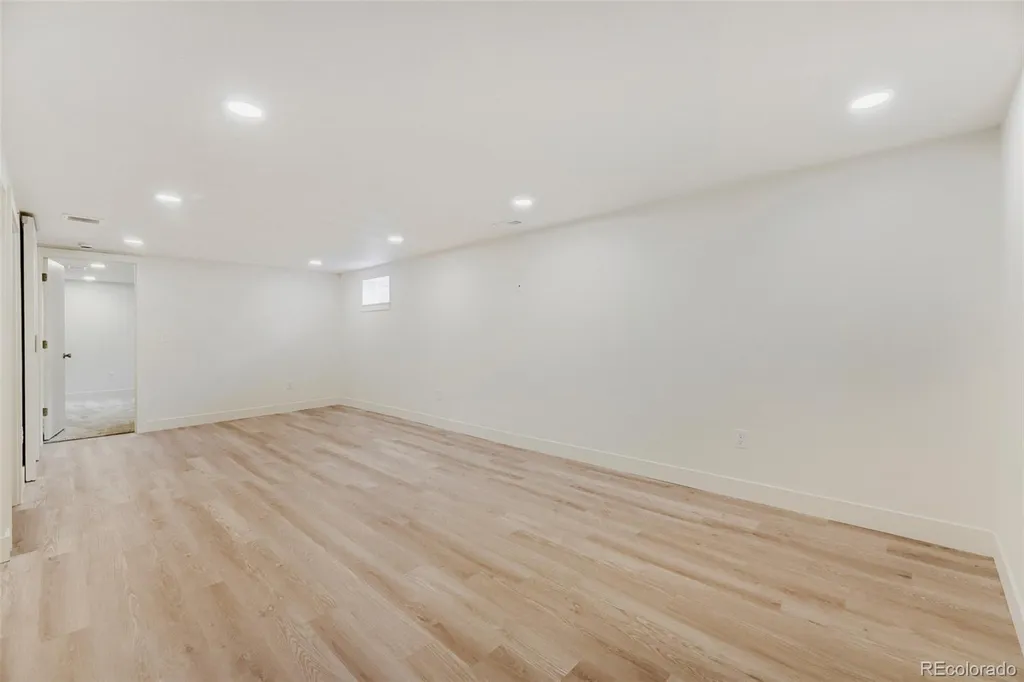 1364 S Poplar Street Denver CO 80224