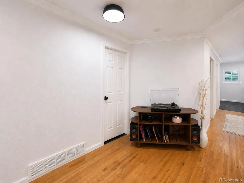 11 W Ellsworth Avenue Denver CO 80223
